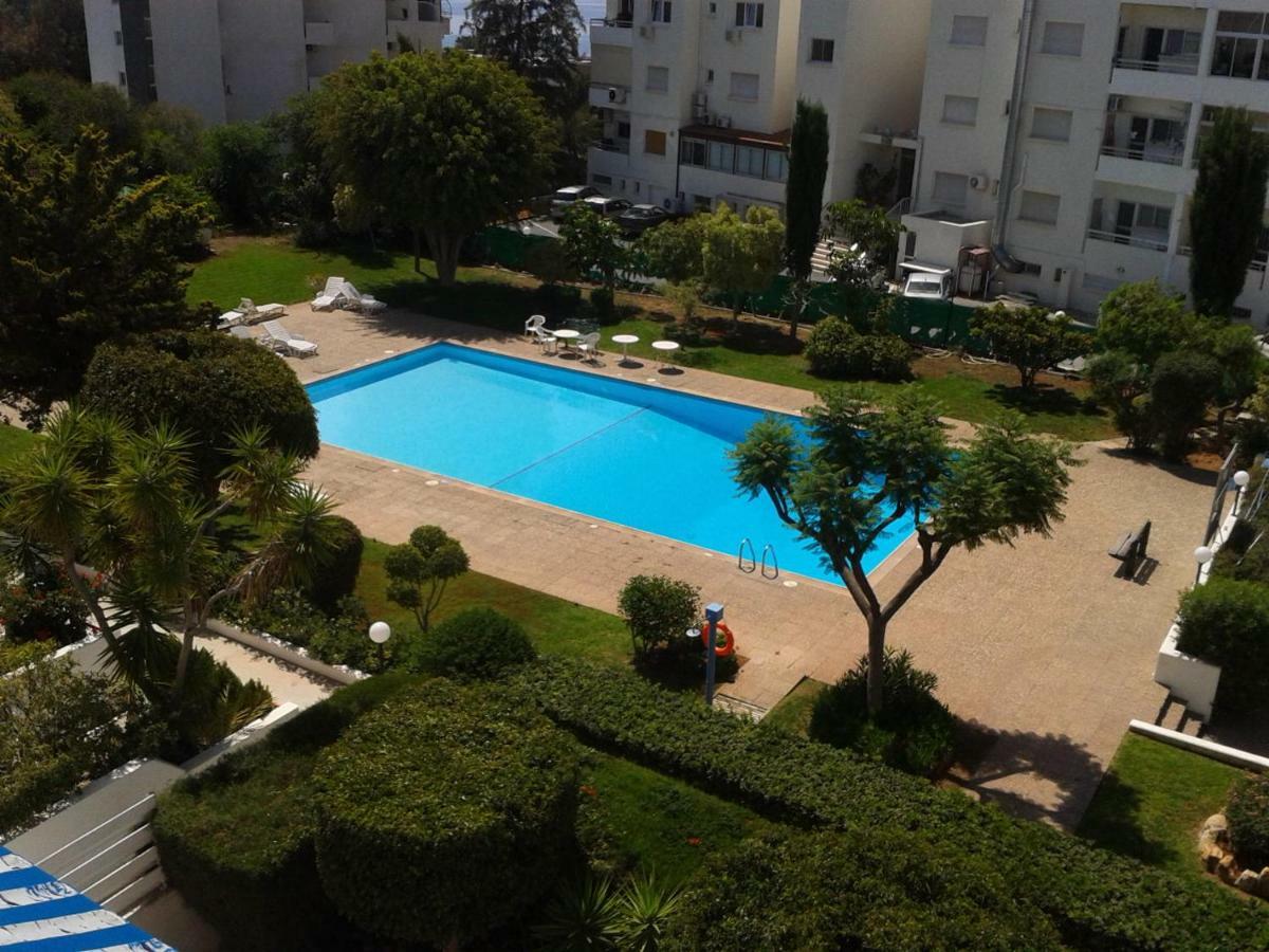 Amathusia Beach Apartment Limassol Exterior photo